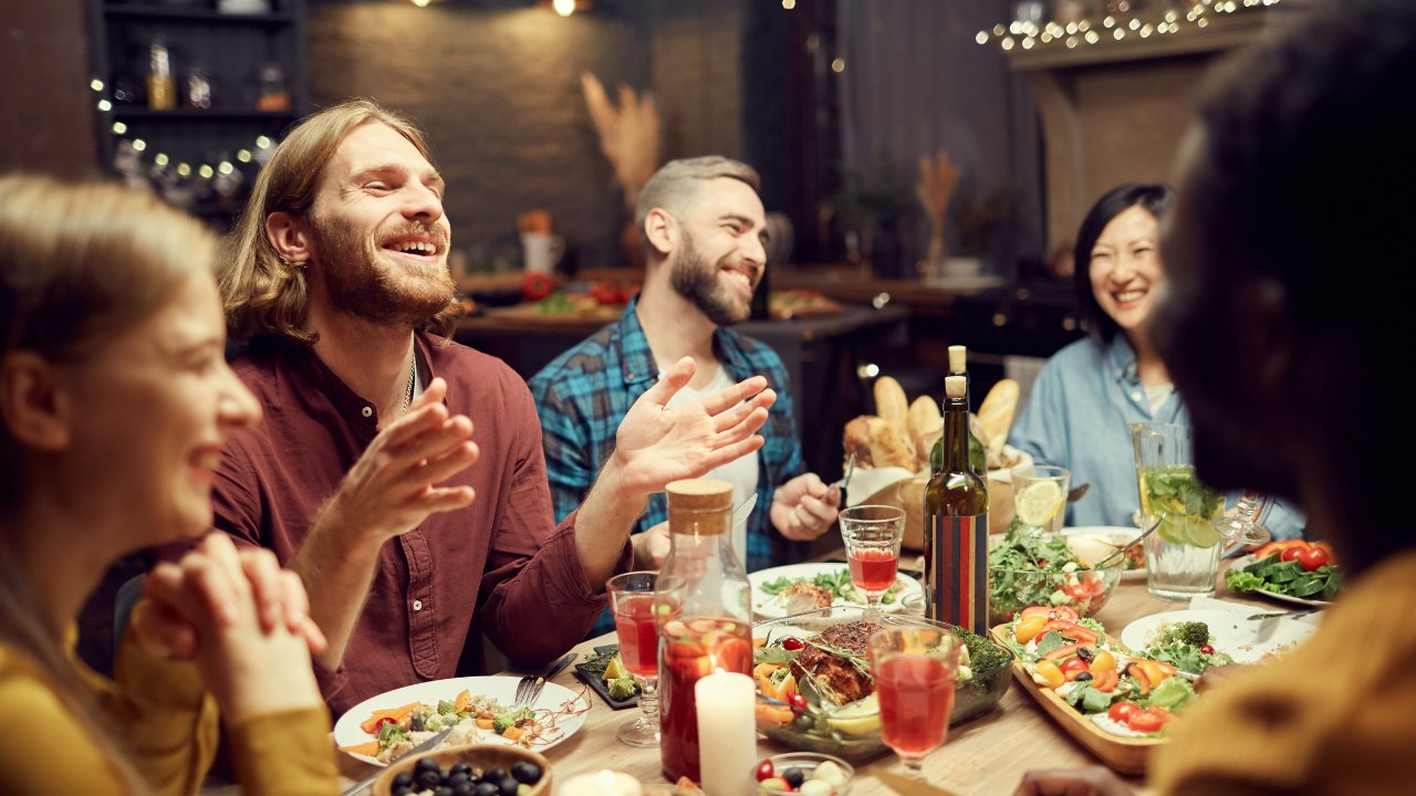 Smart Hosting to Impress Guests Without Lifting a Finger
